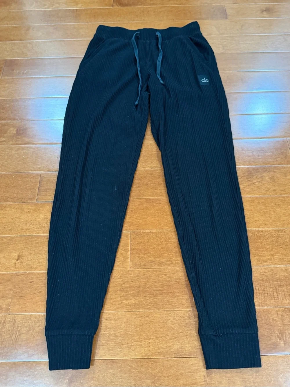 ALO Yoga Black Ribbed Elastic Drawstring Waist Muse Sweatpants Joggers Sz. S